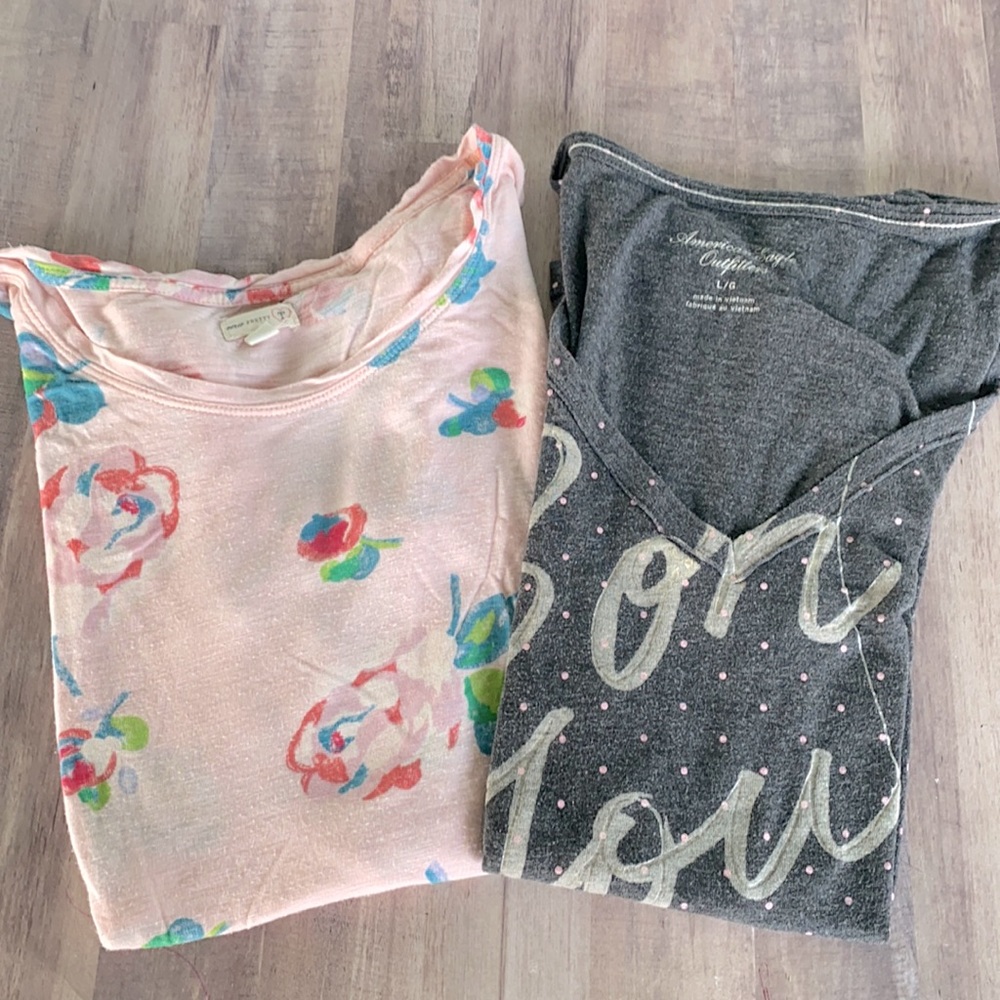 American Eagle Aerie Tee Lot grey floral